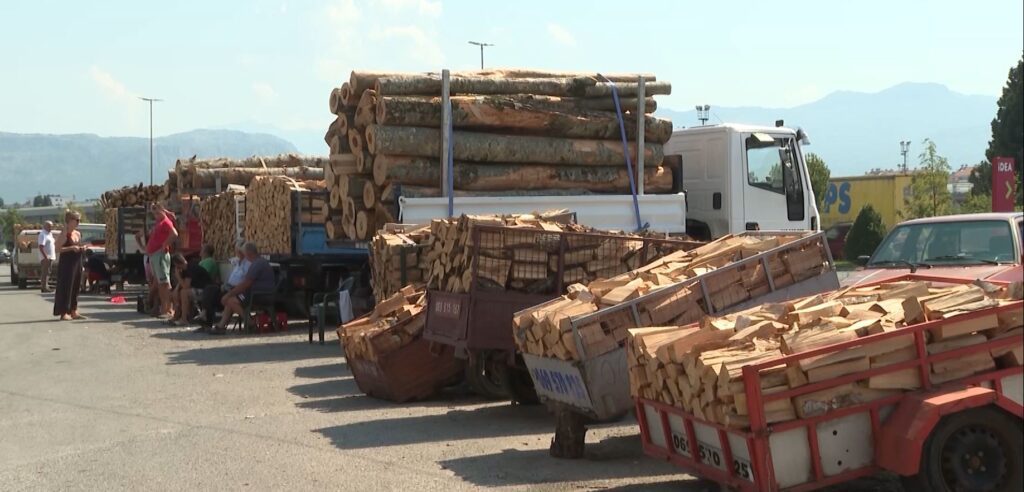 Ogrijev skuplji nego ikad: Za metar drva do 70 eura, pelet 320 eura po toni