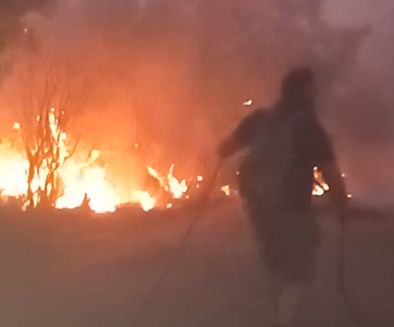(VIDEO GALERIJA) Pogledajte kako su se juče mještani i vatrogasci borili protiv požara u Piperima!