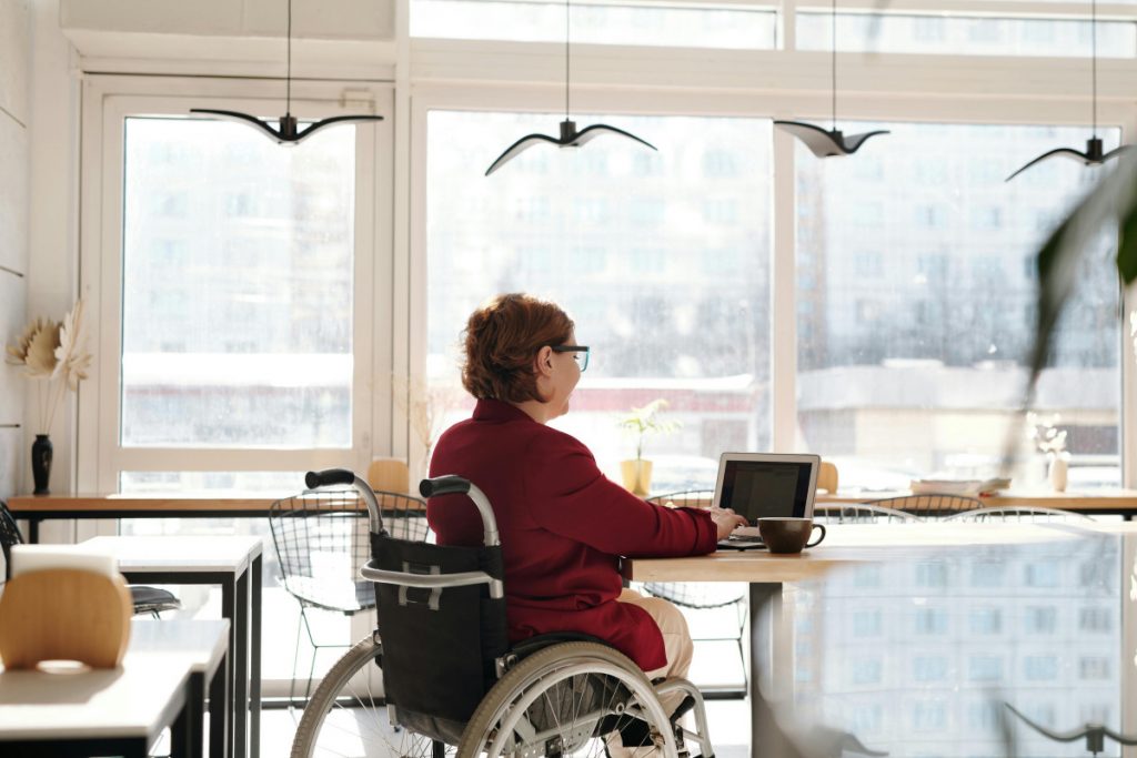 Četiri prijave zbog prevara u zapošljavanju osoba sa invaliditetom, šteta od preko 150.000 eura