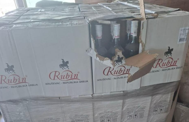 Zaplijenjen alkohol vrijedan 12.000 eura: Nikšićanin sakrio robu u kamionu