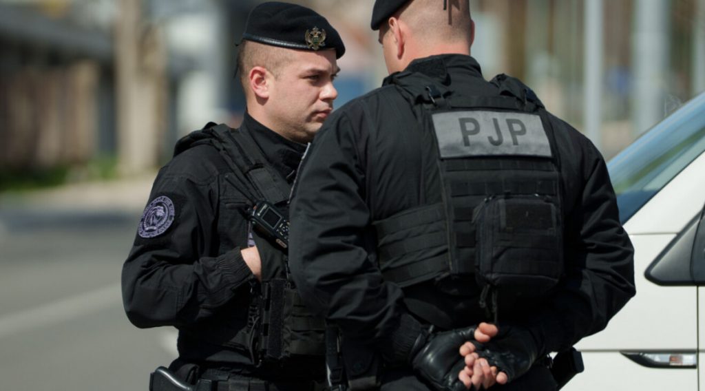 Policija traga za osobama koje su napale novinare: Utvrdiće da li je bilo propusta