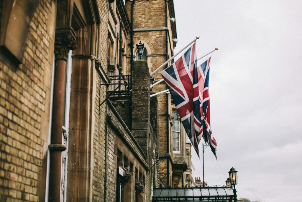 Bernam postao premijer Velike Britanije