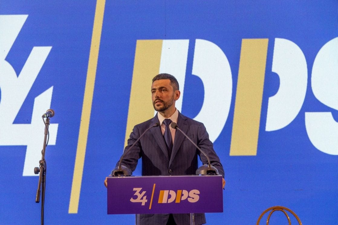 DANIJEL ŽIVKOVIĆ