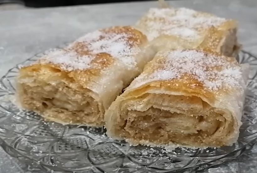 Pravi jesenji klasik – pita sa jabukama