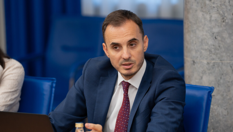 Konatar: URA će predložiti zakon o obeštećenju svih radnika državnih preduzeća koja su pošla u stečaj