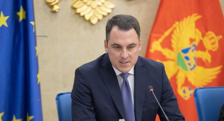 Vuković: Vladajuća koalicija fingira posvećenost procesu EU integracije