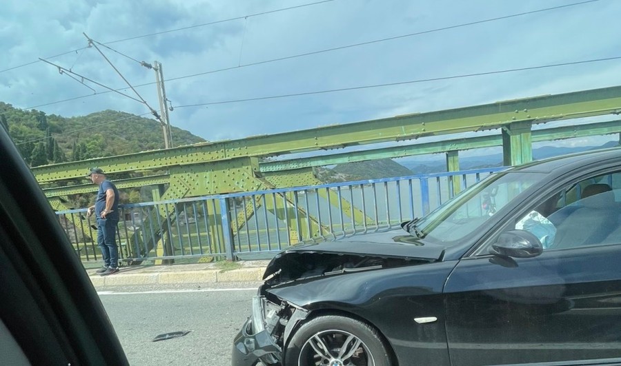 Lančani sudar na Vranjini, saobraćaj u prekidu