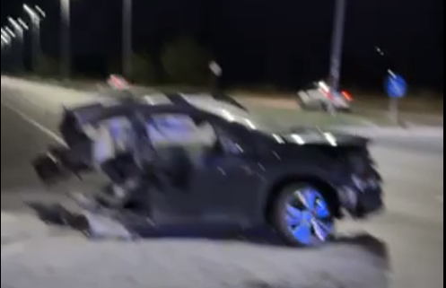 Stravičan udes kod Podgorice: Auto prepolovljeno, stradala jedna osoba a četvoro povrijeđeno! (VIDEO)