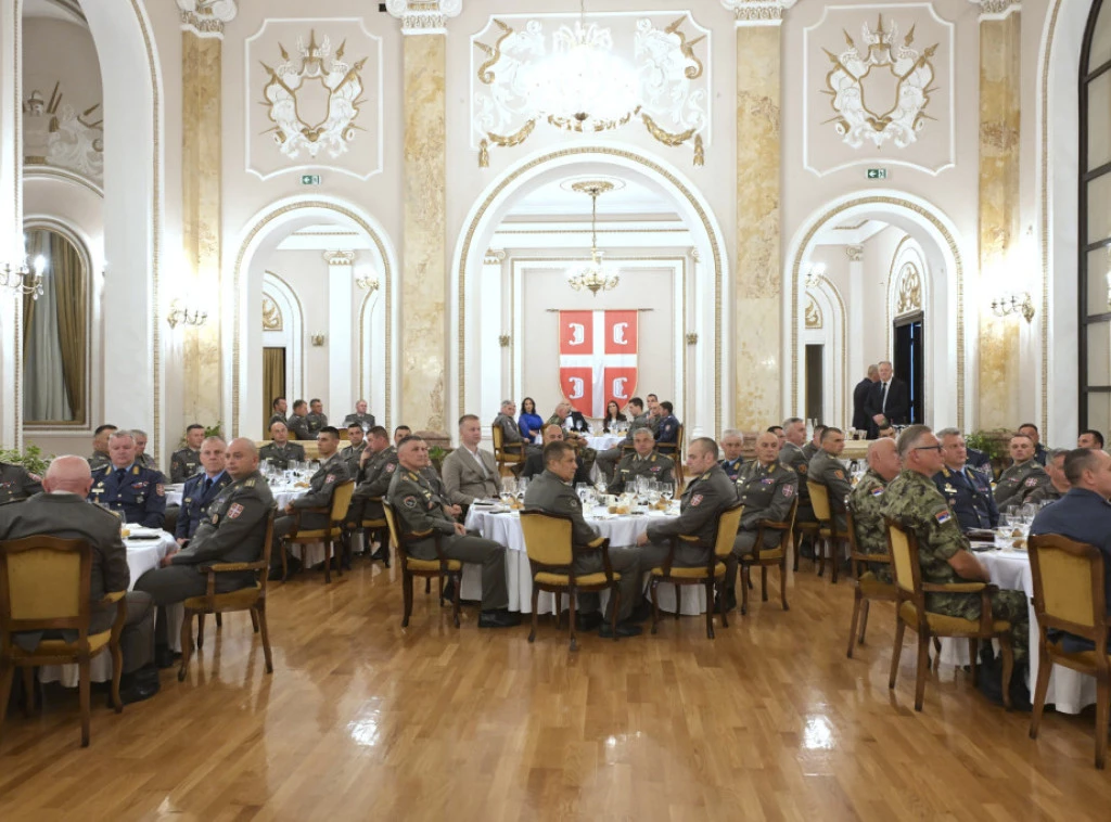 Gašić sinoć priredio svečanu večeru povodom uspješno realizovane vojne parade