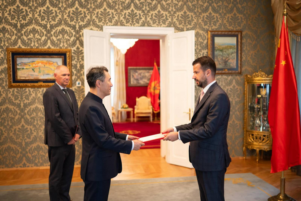 kina 1 – Copy