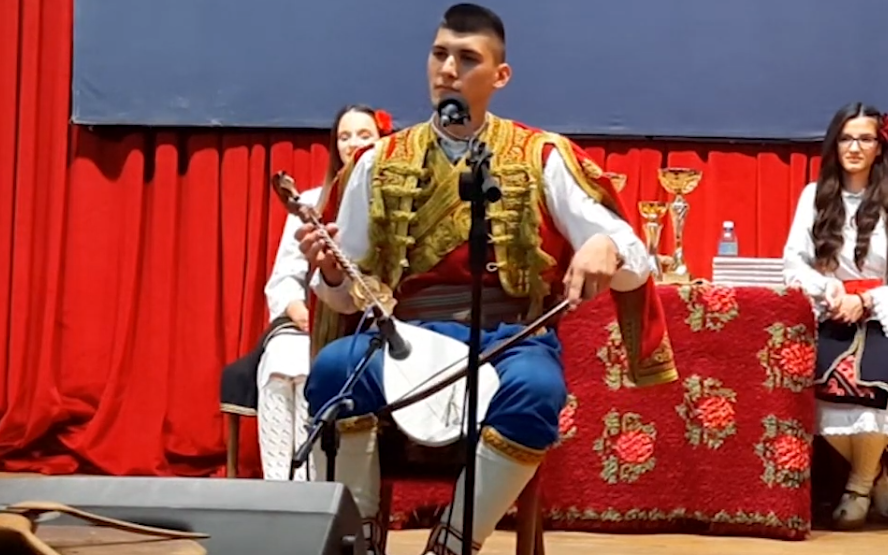 Srbi u Crnoj Gori: Jezik, kultura i mladi pred izazovima očuvanja identiteta