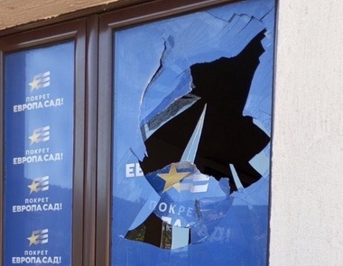 Policija identifikovala napadača koji je razbio prostorije PES-a u Pljevljima, tužilac kaže da nema elemenata krivičnog djela