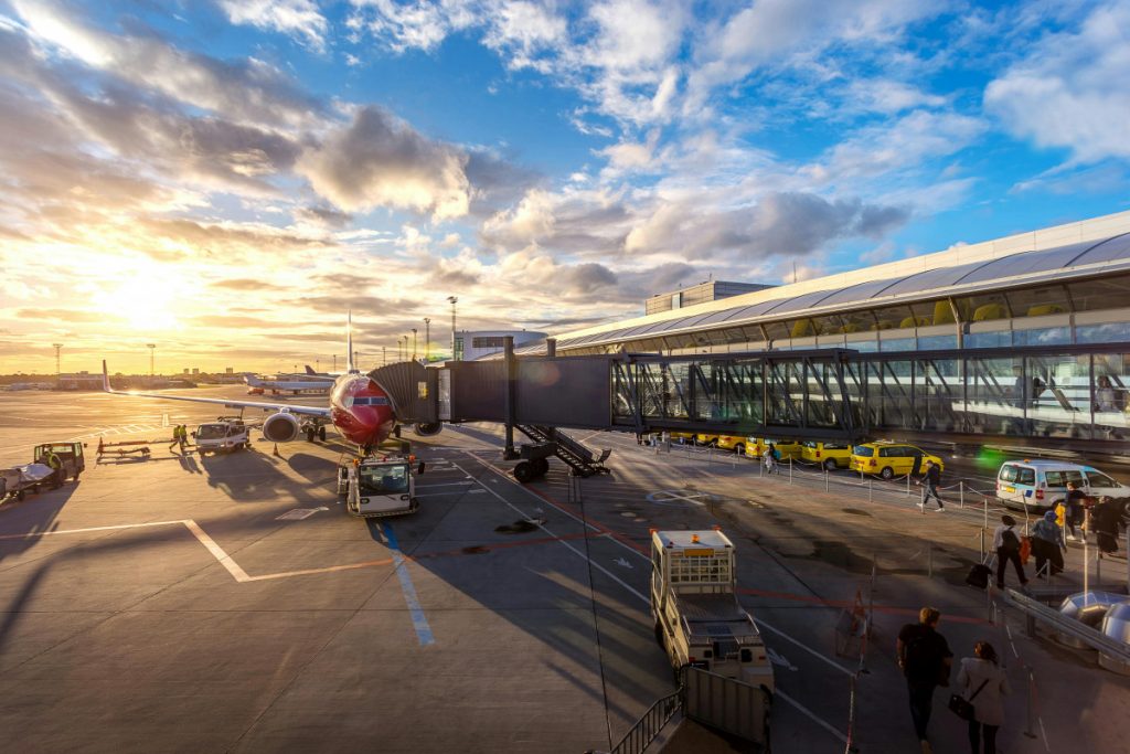 Sajber napad izazvao poremećaje na evropskim aerodromima