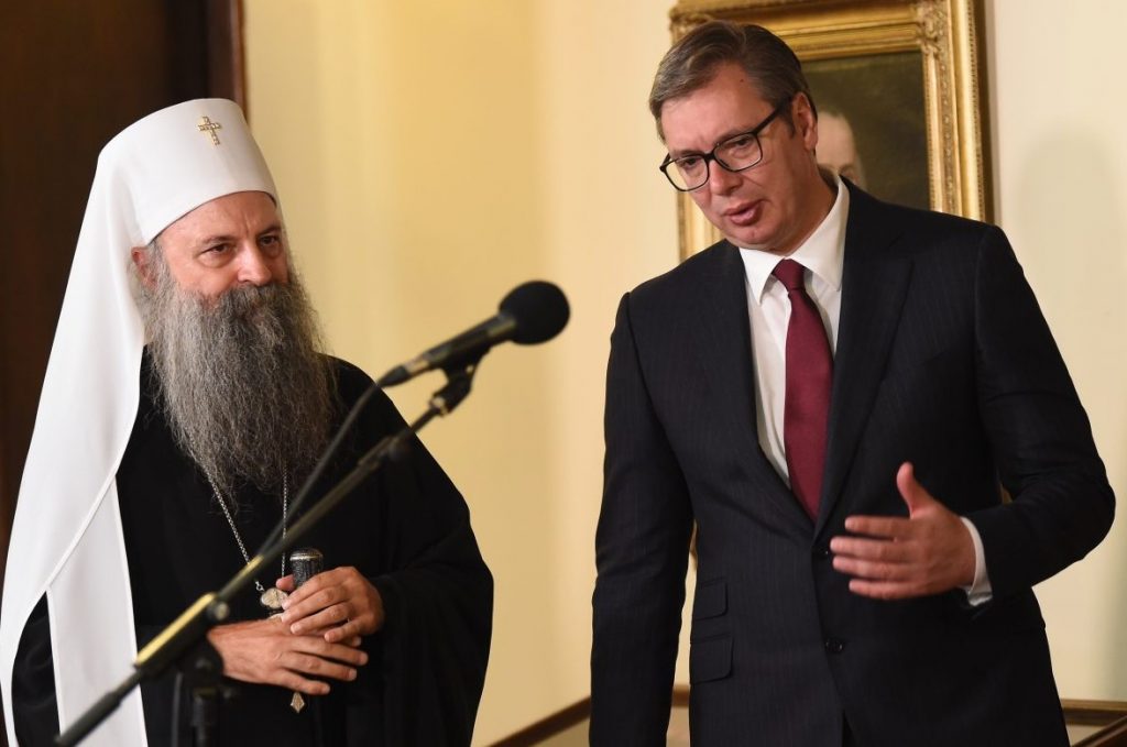 Napadi na srpsko jedinstvo: Crkva i država pod istim udarom!