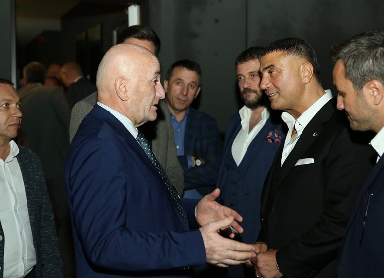 Duško Marković tvrdi da njegova Vlada nikada nije organizovala prijem za Sedata Pekera, fotografije ipak demantuju