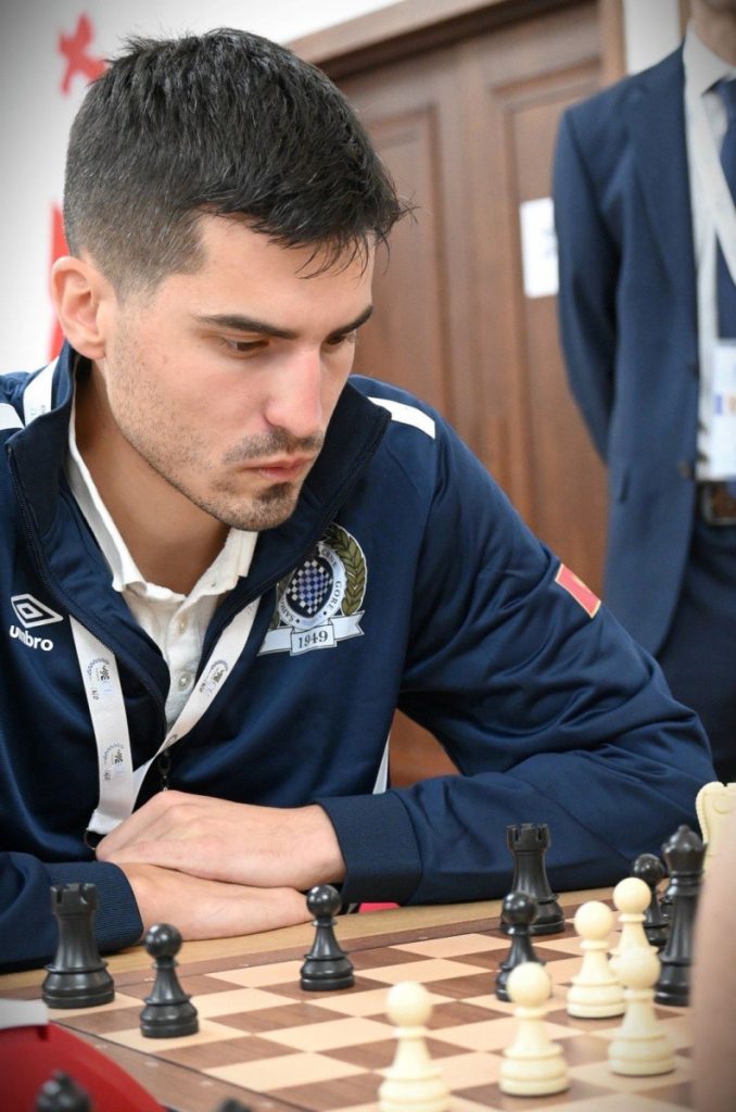 Šah: Remi muškaraca, poraz dama
