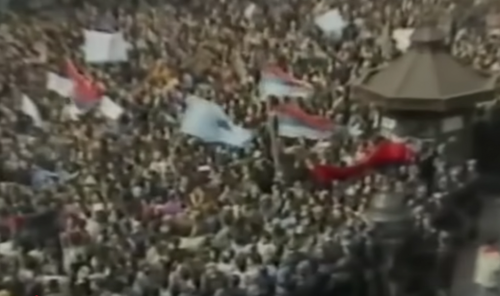 Dvadeset pet godina kasnije – šta smo izgubili posle 5. oktobra: Kako je Srbija propadala posle 2000, dok nada nije oživjela 2012.
