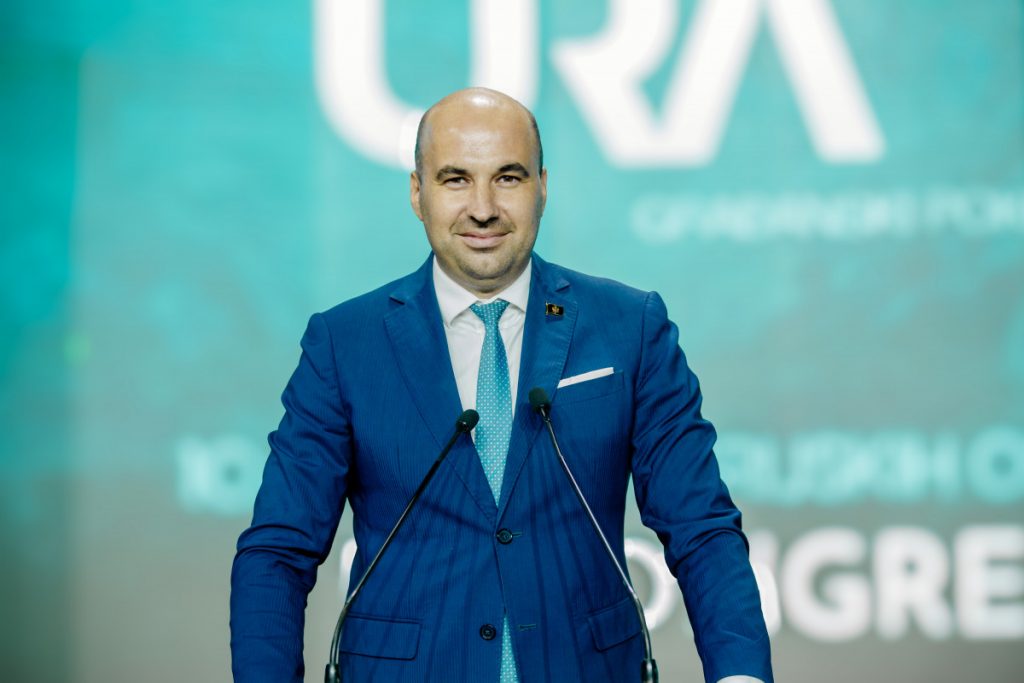 Rađenović: Crnoj Gori je potrebna nacionalna pomorska kompanija i redovna linija Bar-Bari-Ankona 365 dana u godini