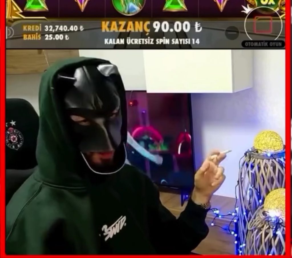 Haskoloğlu na X-u: Ovo je osoba koja djeluje u Crnoj Gori i pere mafijaški novac, na stotine ovakvih šetaju vašom zemljom! Tražen je zbog silovanja djevojčica!