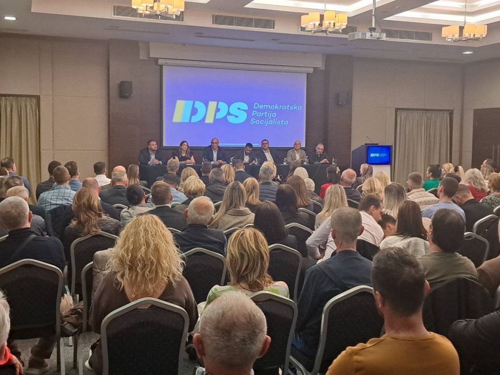 Podgorički DPS održao sjednicu: Zaključili da je postupanje Tužilaštva usmjereno na zastrašivanje kritičara vlasti i da se napadaju slobodni mediji