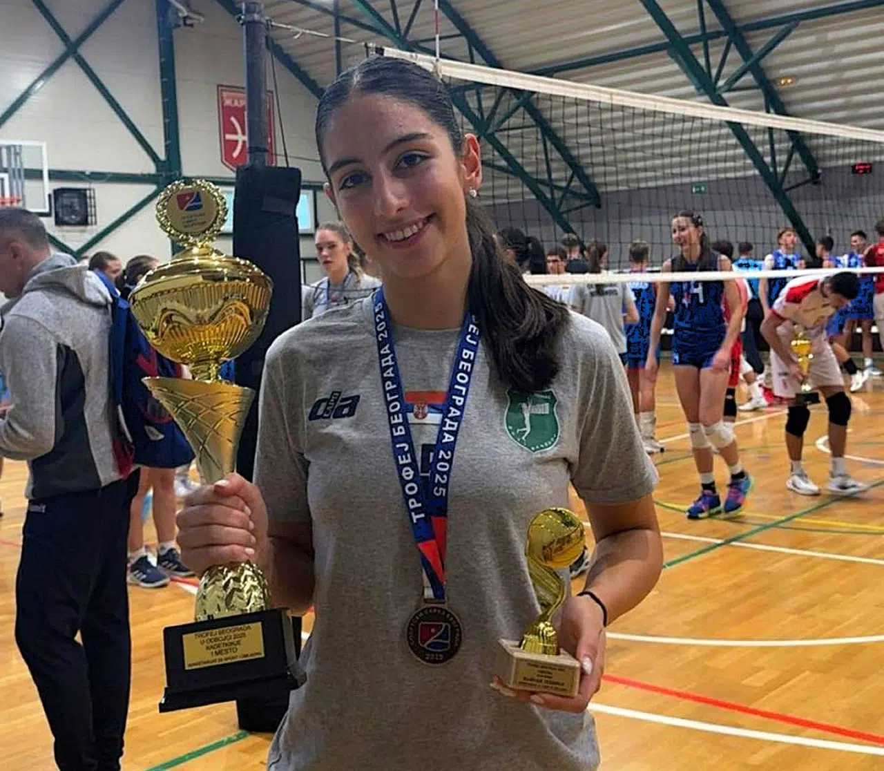 Kristina-Vukcevic-trofej-Beograda-scaled-1.jpg