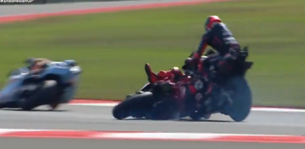 Drama u Indoneziji na trci Moto GP: Aldeger slavi prvu pobjedu, Markez povrijeđen poslije sudara sa Becekijem