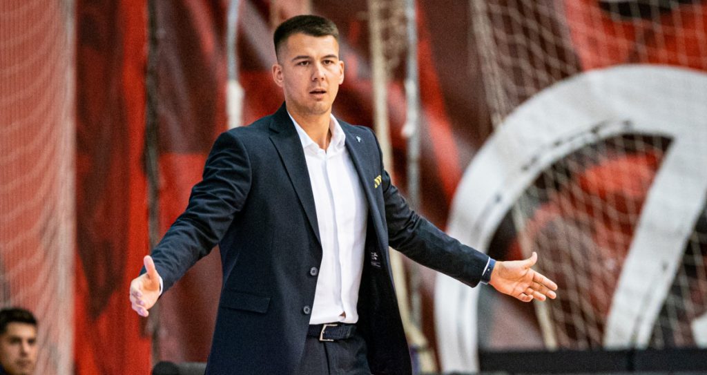 Roganović: Neshavtljive odluke, puno izgubljenih lopti i promašenih bacanja odveli u poraz
