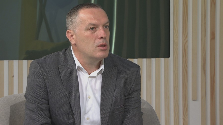Čeka se stav Ministarstva finansija o povećanju plata prosvjetarima