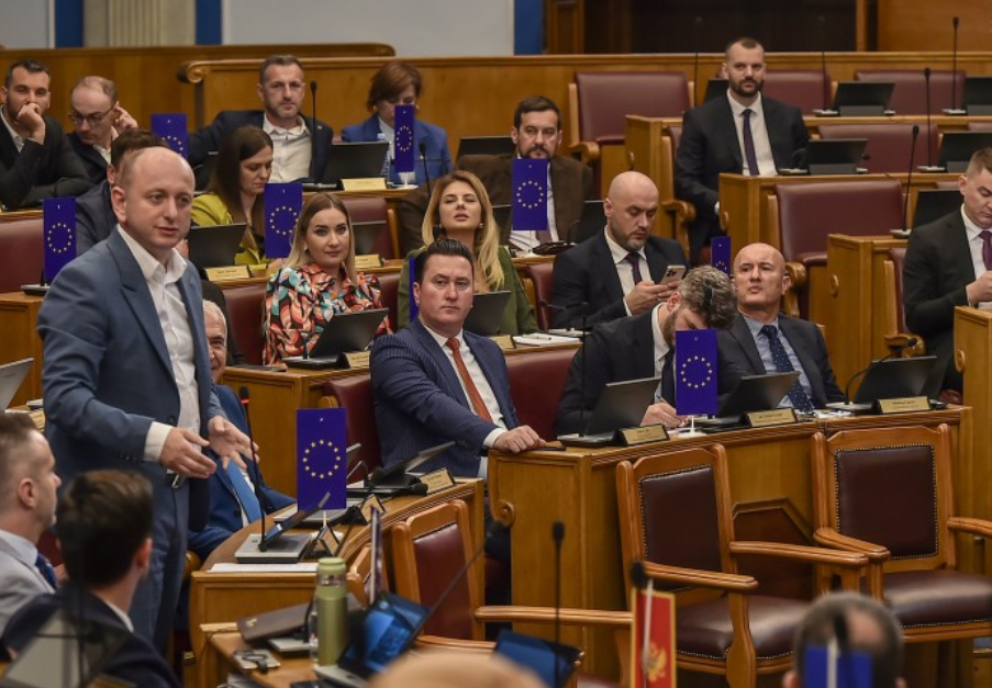 Popović: Interes vladajuće većine da ostane homogena