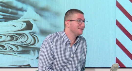 Politikolog Aleksandar Ćuković: Grafiti mržnje pokazali ko profitira na podjelama u Crnoj Gori!