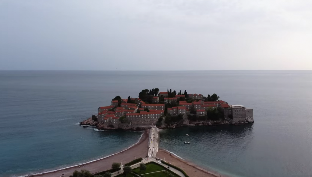 MZ Sveti Stefan: Nećemo dozvoliti odluke mimo učešća mještana