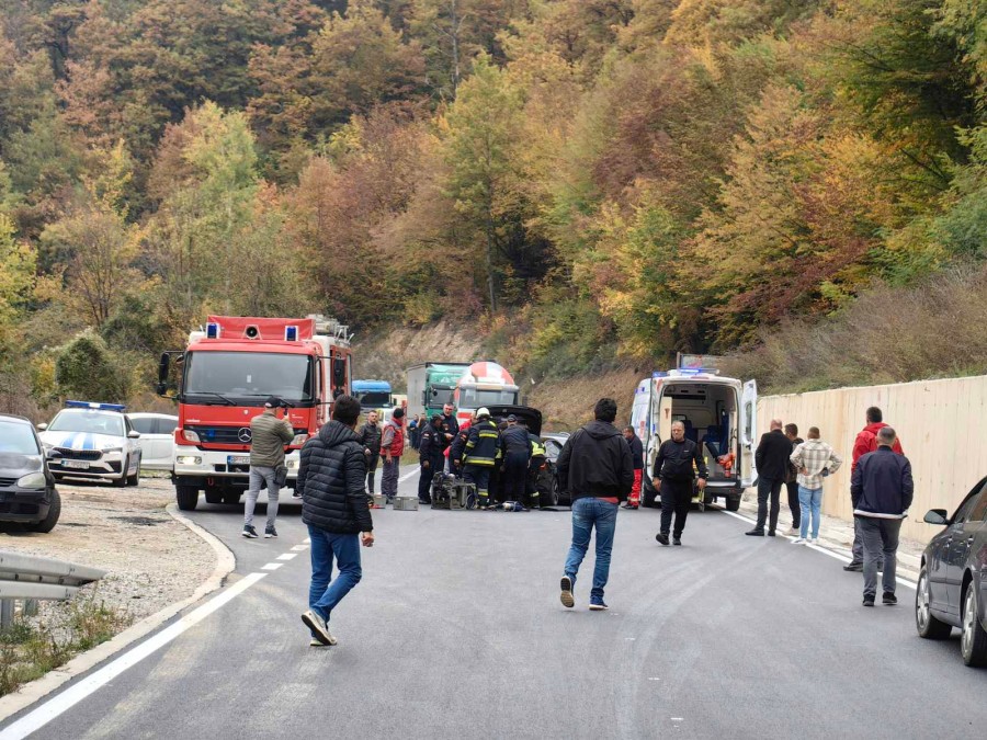 Saobraćajna nezgoda u mjestu Ribarevine kod Bijelog Polja, ima povrijeđenih
