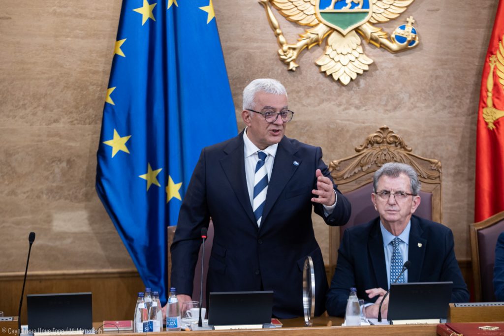 Stara politička matrica, sad u misiji očuvanja neefikasnog tužilaštva: Prepadaju narod “novim” povezivanjem DPS-a i DF-a!