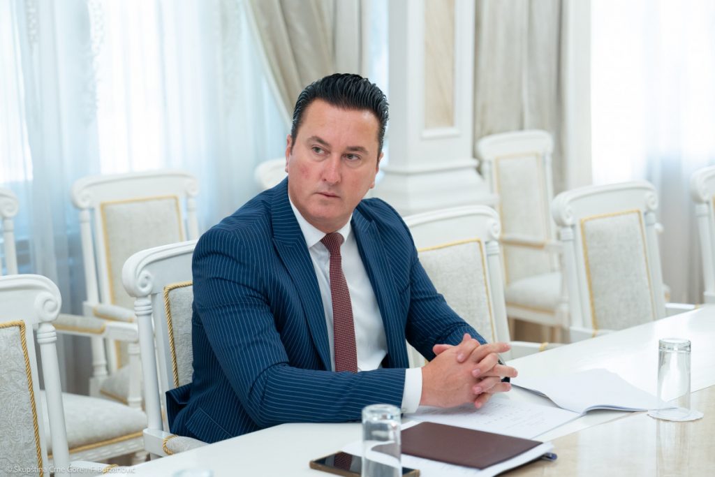 Čobi: Problemi Ulcinja ne leže u zakonima, već u nesposobnosti lokalne vlasti