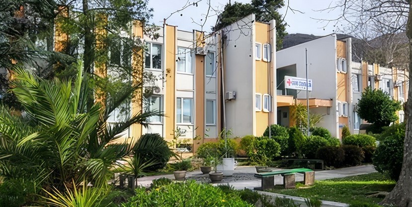 Raspisan tender za adaptaciju laboratorija za mikrobiologiju i biohemiju Doma zdravlja u Tivtu