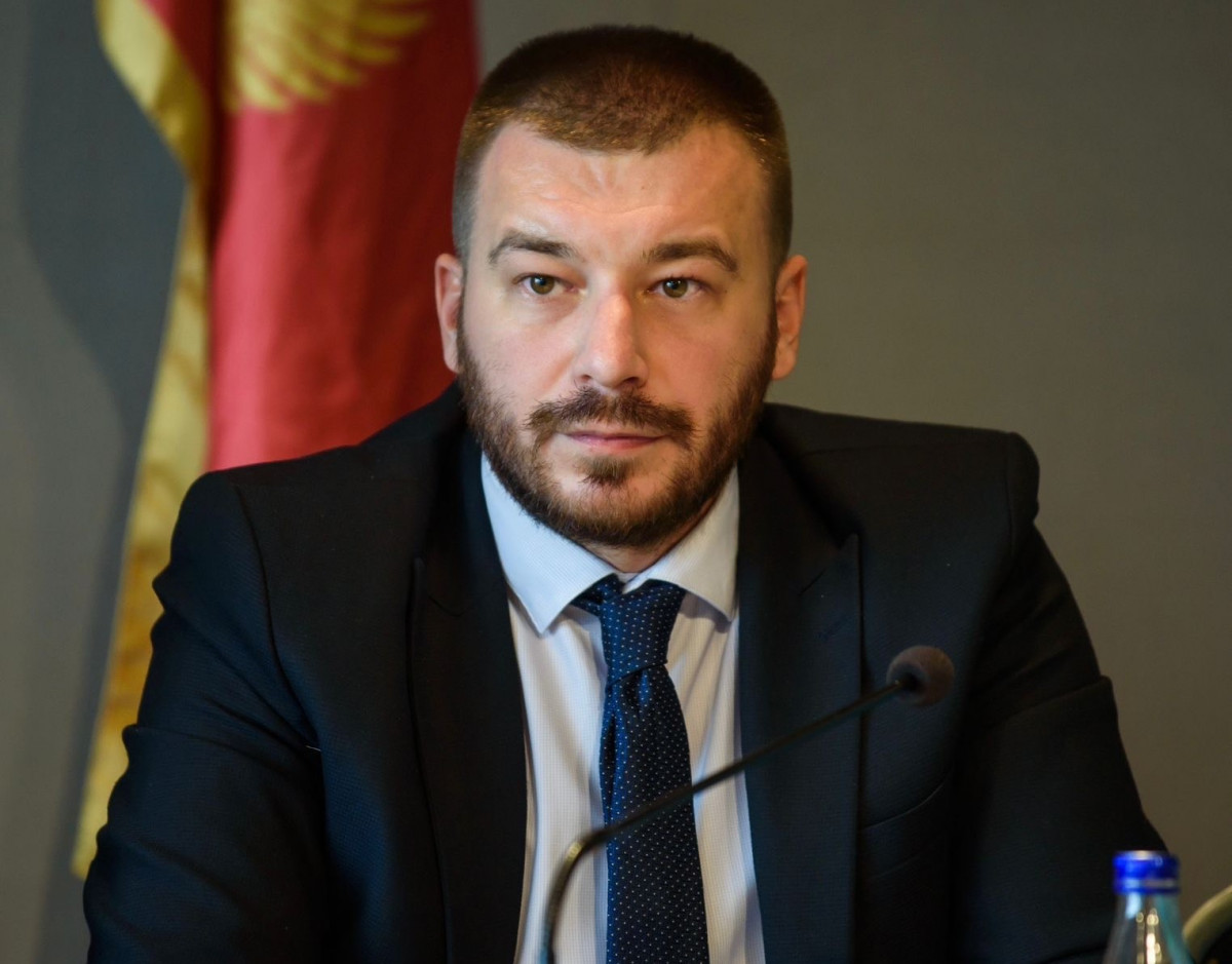 krstović