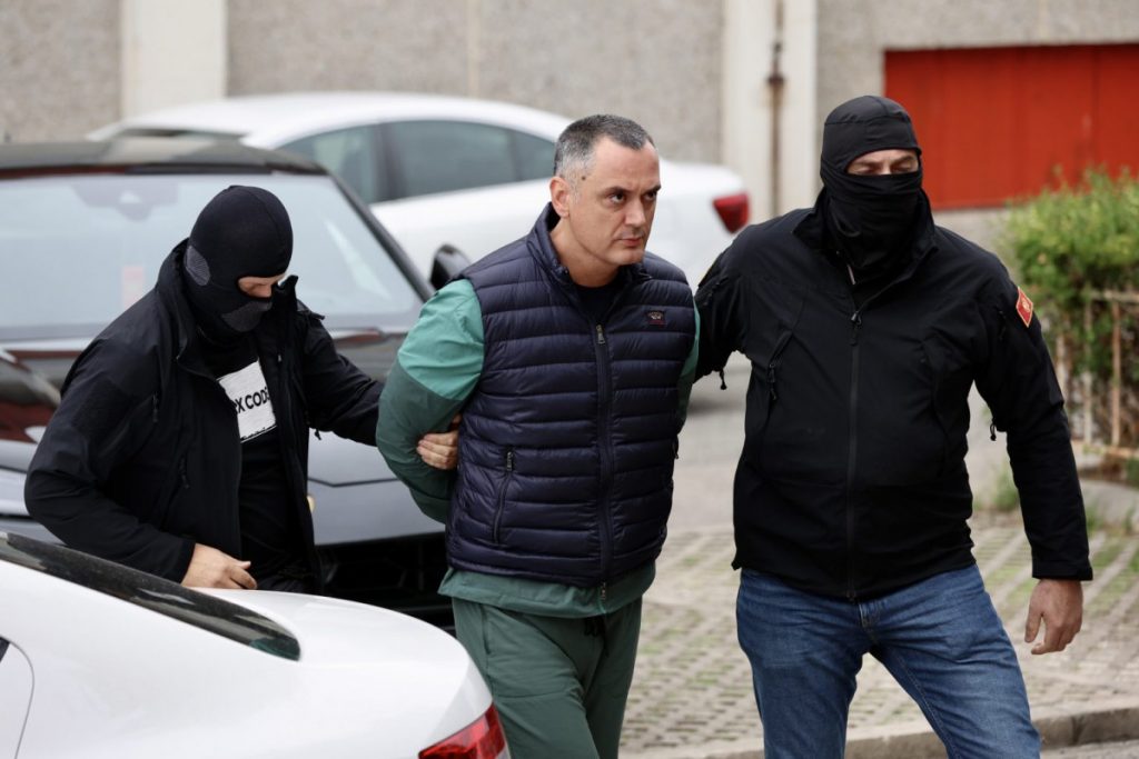 Lazovićima, Spičanovićima i Pavićevićima blokirani stanovi, kuće, novac, satovi…