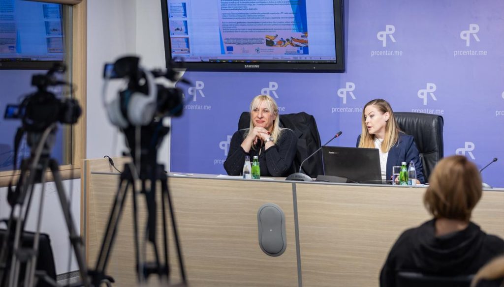 Podrška, informisanost i volja ključni za ostvarivanje roditeljstva osoba s invaliditetom
