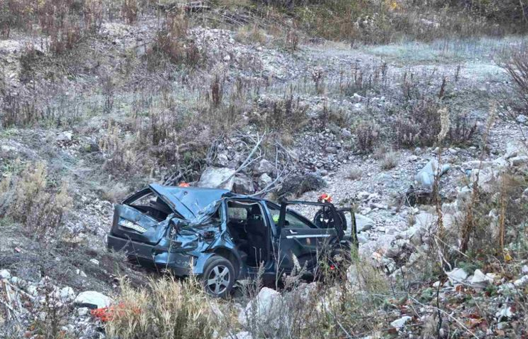 Na putu Nikšić-Šavnik automobil sletio sa puta, jedna osoba poginula