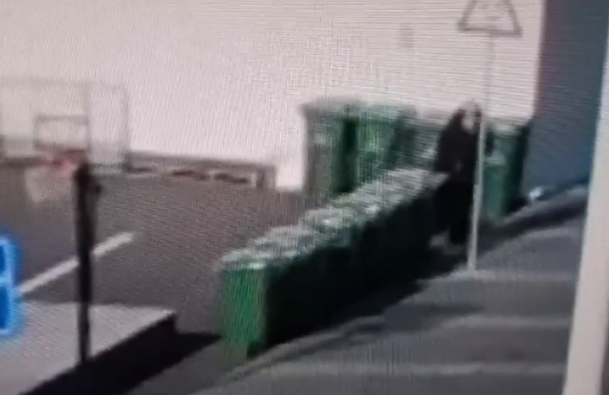 BORBA objavljuje snimak srpskog MUP-a: Pogledajte jutrošnji napad na šatorsko naselje u Beogradu; Poruka napadača: Htio sam da me ubiju! (VIDEO)