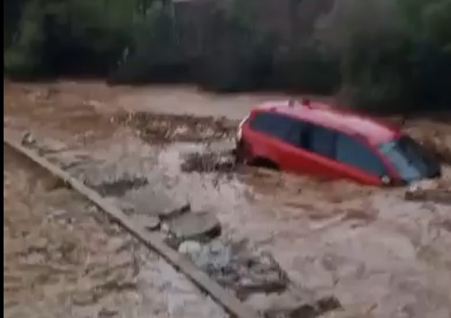 Uragan napravio haos u Španiji (VIDEO)