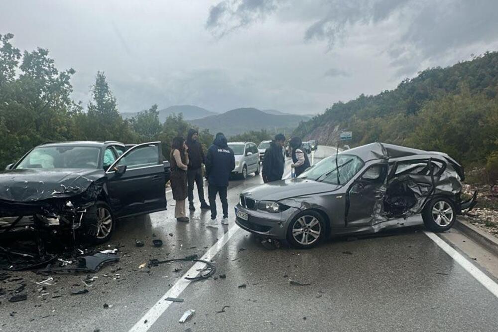 Saobraćajna nesreća na putu Nikšić – Vilusi: Poginula djevojka iz Podgorice