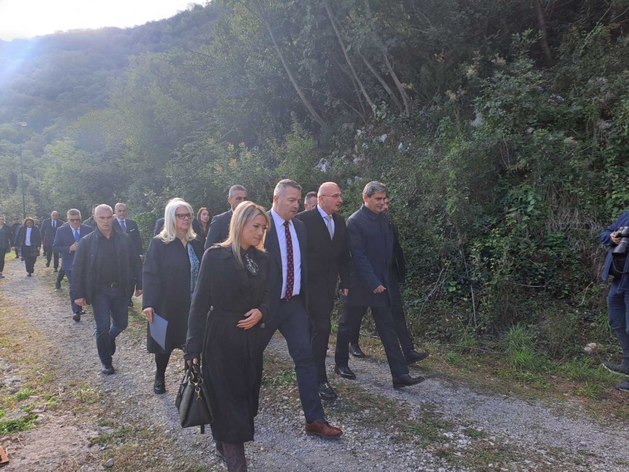 SRAMNO; Hrvatski ministar poručio: Ne smiju se izjednačavati Lora i Morinj – jer se time RELATIVIZUJU ŽRTVE MORINJA?!?