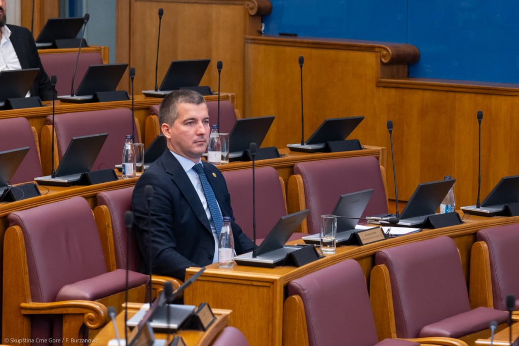 Bečić čestitao crnogorski praznik kulture: Slavimo Njegoša, slavimo Crnu Goru