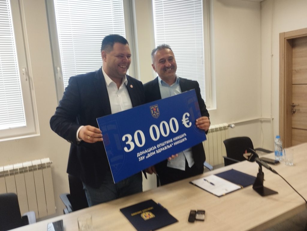 Opština Nikšić uručila donaciju od 30 hiljada evra Domu zdravlja