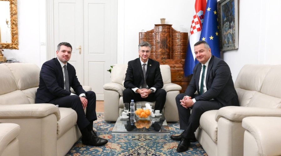 Plenković sa Hrvatima iz Crne Gore: Ni riječ o sramnom skandiranju hrvatskih navijača „Ubij Srbina“ u Podgorici