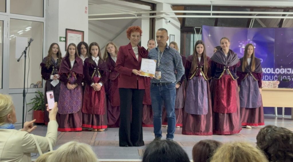 OŠ “Mirko Srzentić” dobitnica priznanja “Svjetionik obrazovanja”