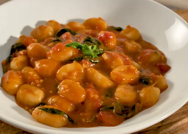 Njoke karbonara sa pančetom i parmezanom