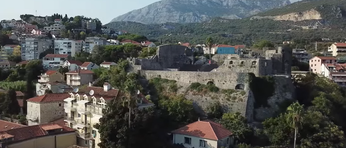 Screenshot 2025-11-19 at 10-44-46 (87) HERCEG – NOVI Crna Gora – Obilazak grada #hercegnovi #crnagora #montenegro #putopis #bokakotorska – YouTube