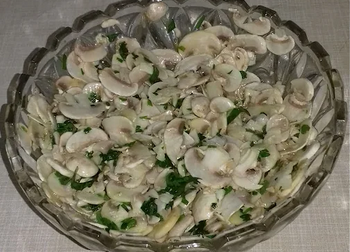 Recept za posnu salatu od šampinjona od samo 5 sastojaka